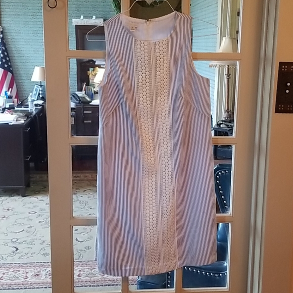 Dress - Picture 1 of 5